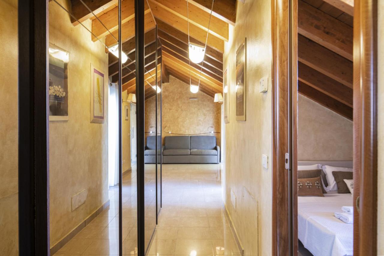 Easylife - Esclusivo Attico In S Babila Apartment Milan Luaran gambar