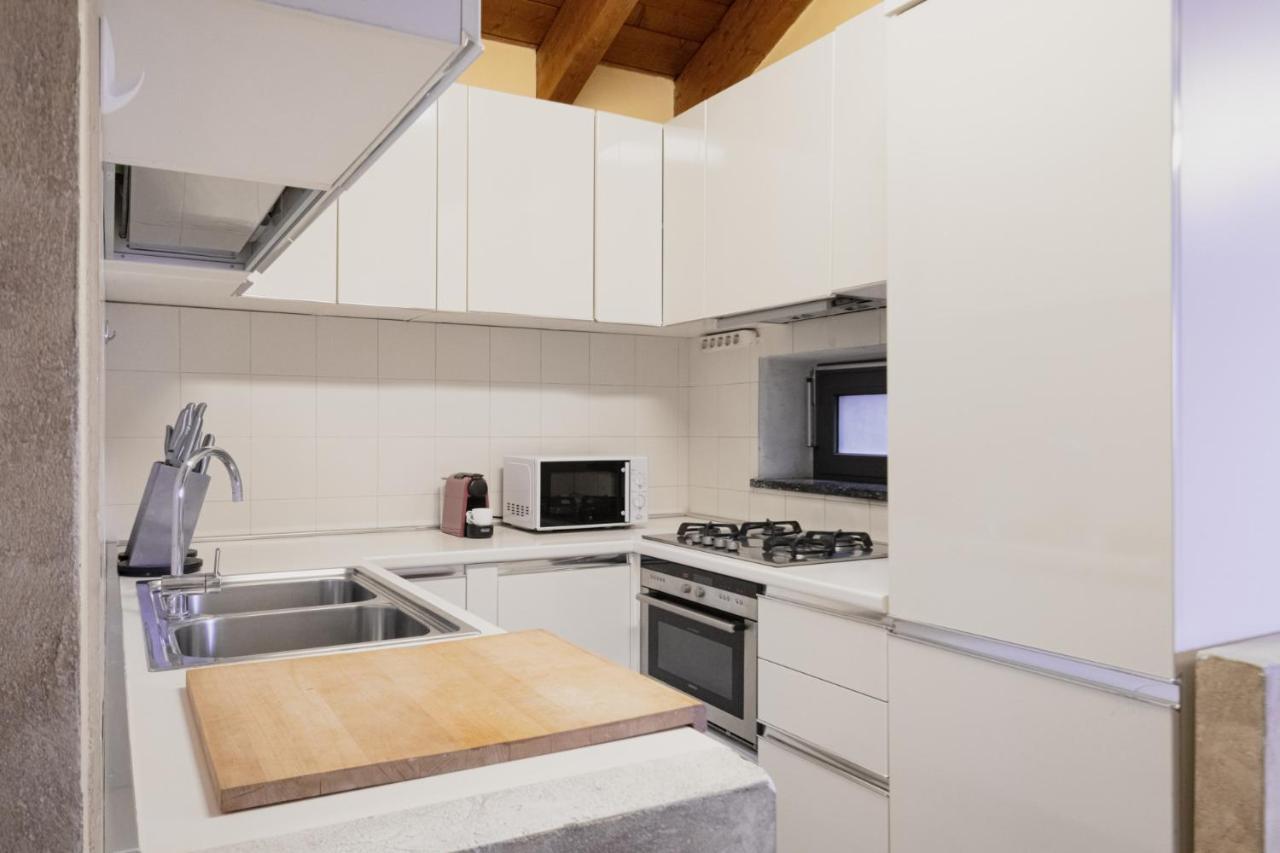 Easylife - Esclusivo Attico In S Babila Apartment Milan Luaran gambar